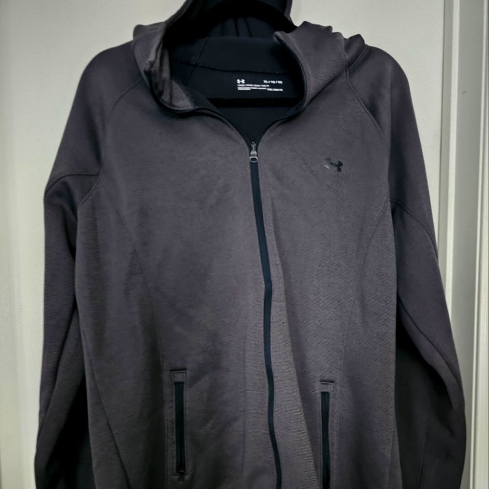 Under Armour Hoodie